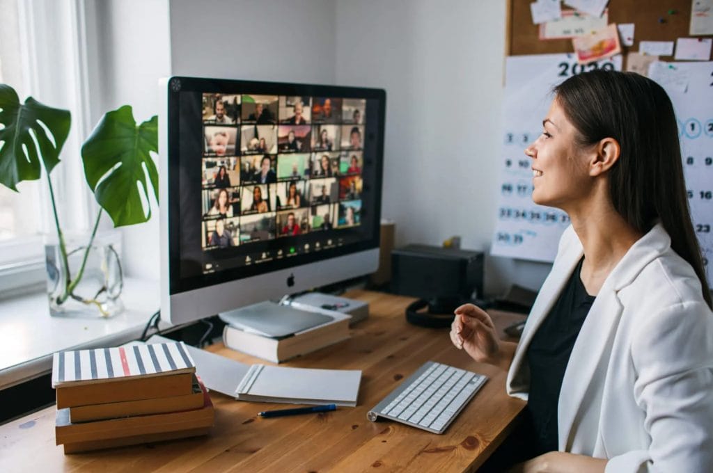 Tập Trung Vào 1 đến 2 Chủ đề Thảo Luận