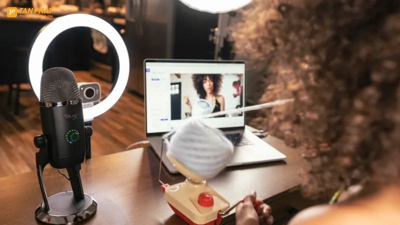 cach-su-dung-Webcam-Logitech (5)
