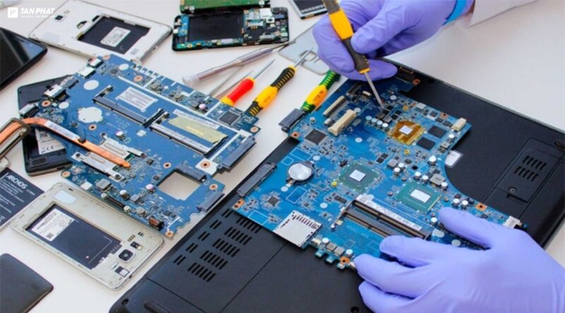 man-hinh-laptop-bi-am (4)